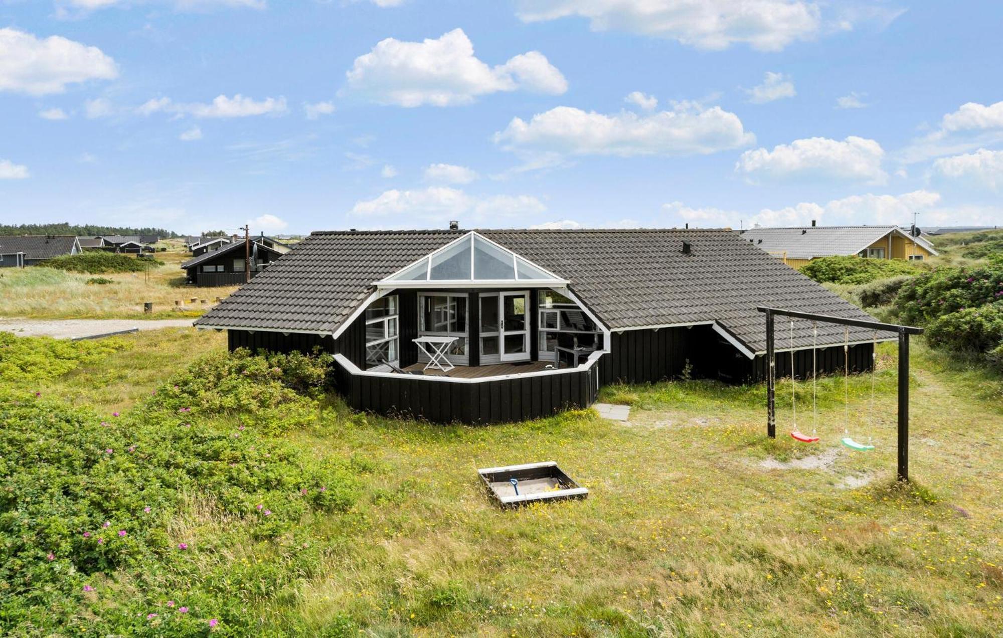 Stunning Home In Hvide Sande With Kitchen Bjerregård Exterior foto